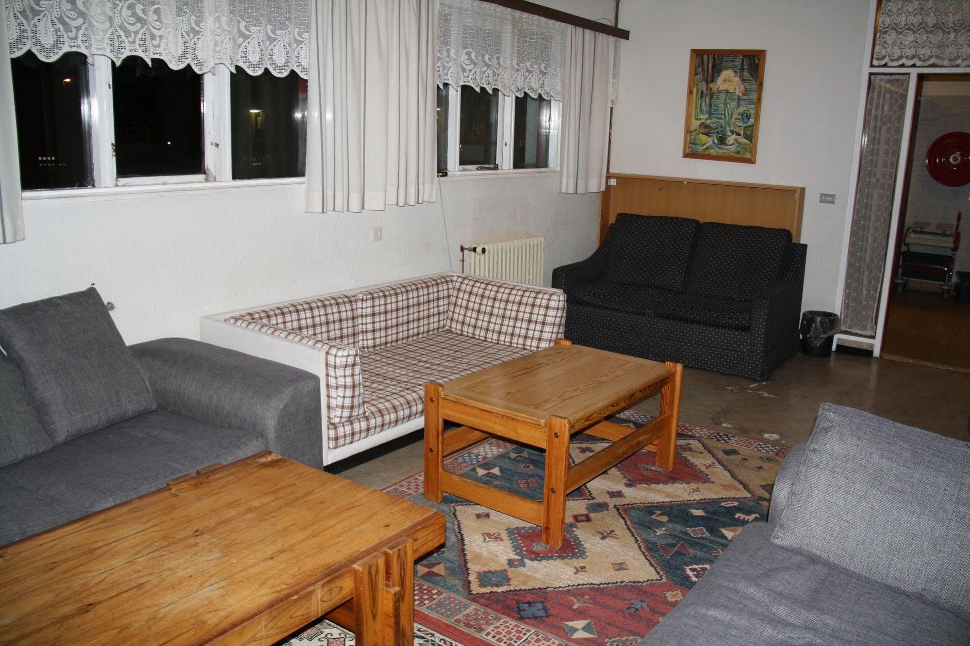Reykjanes Hostel Exteriör bild