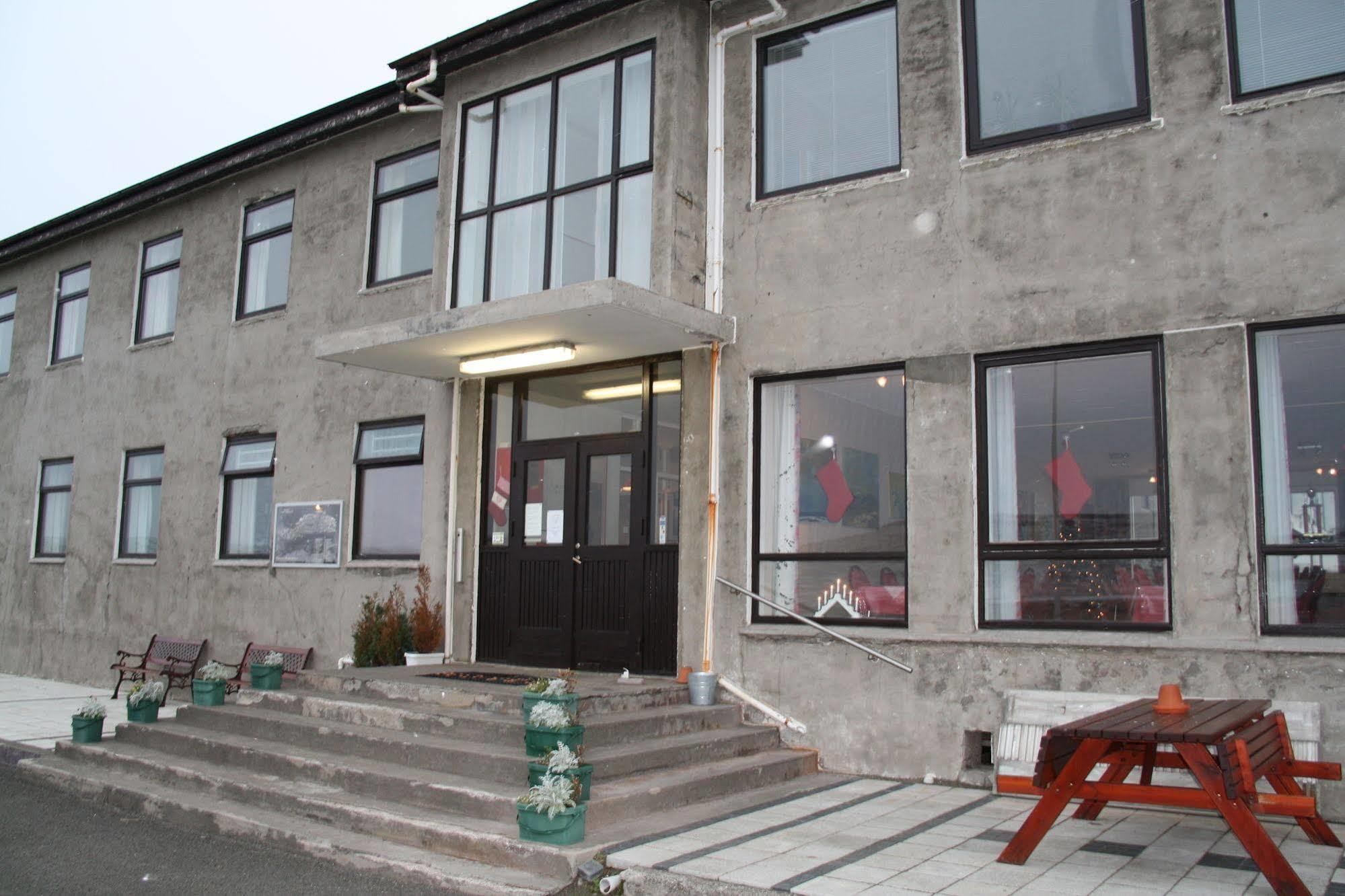 Reykjanes Hostel Exteriör bild
